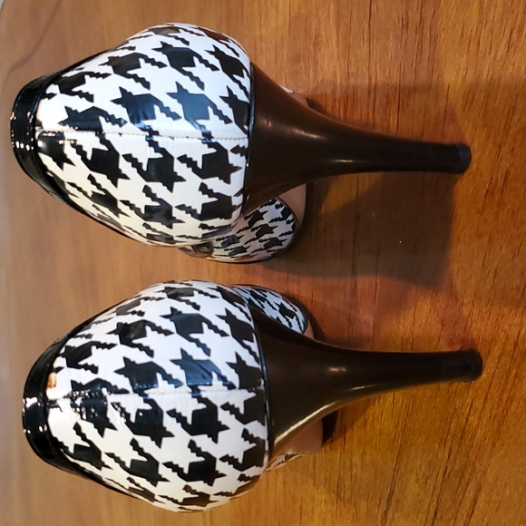 *SALE* Luciano Padovan houndstooth heels - Picture 4 of 10